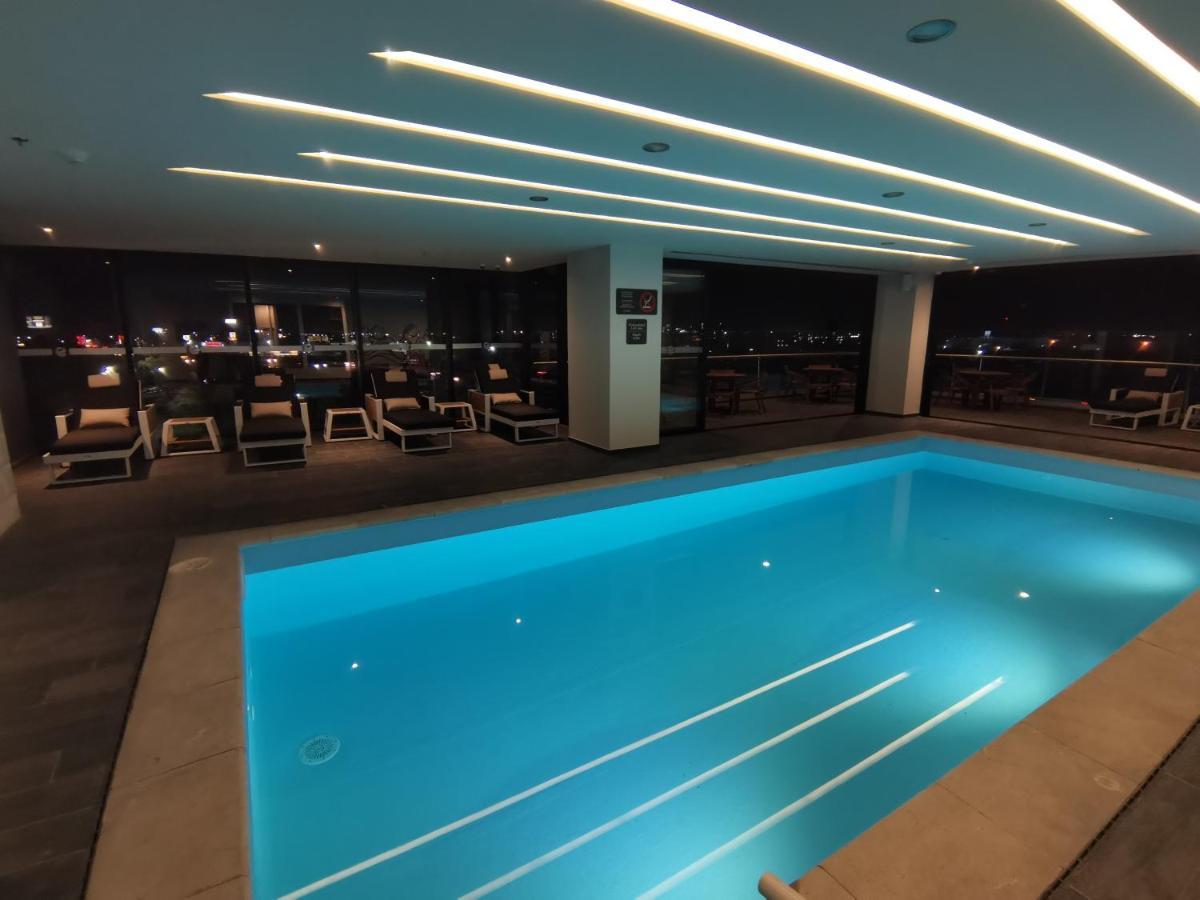Ramada Encore By Wyndham Monterrey Apodaca Zona Aeropuerto Екстер'єр фото