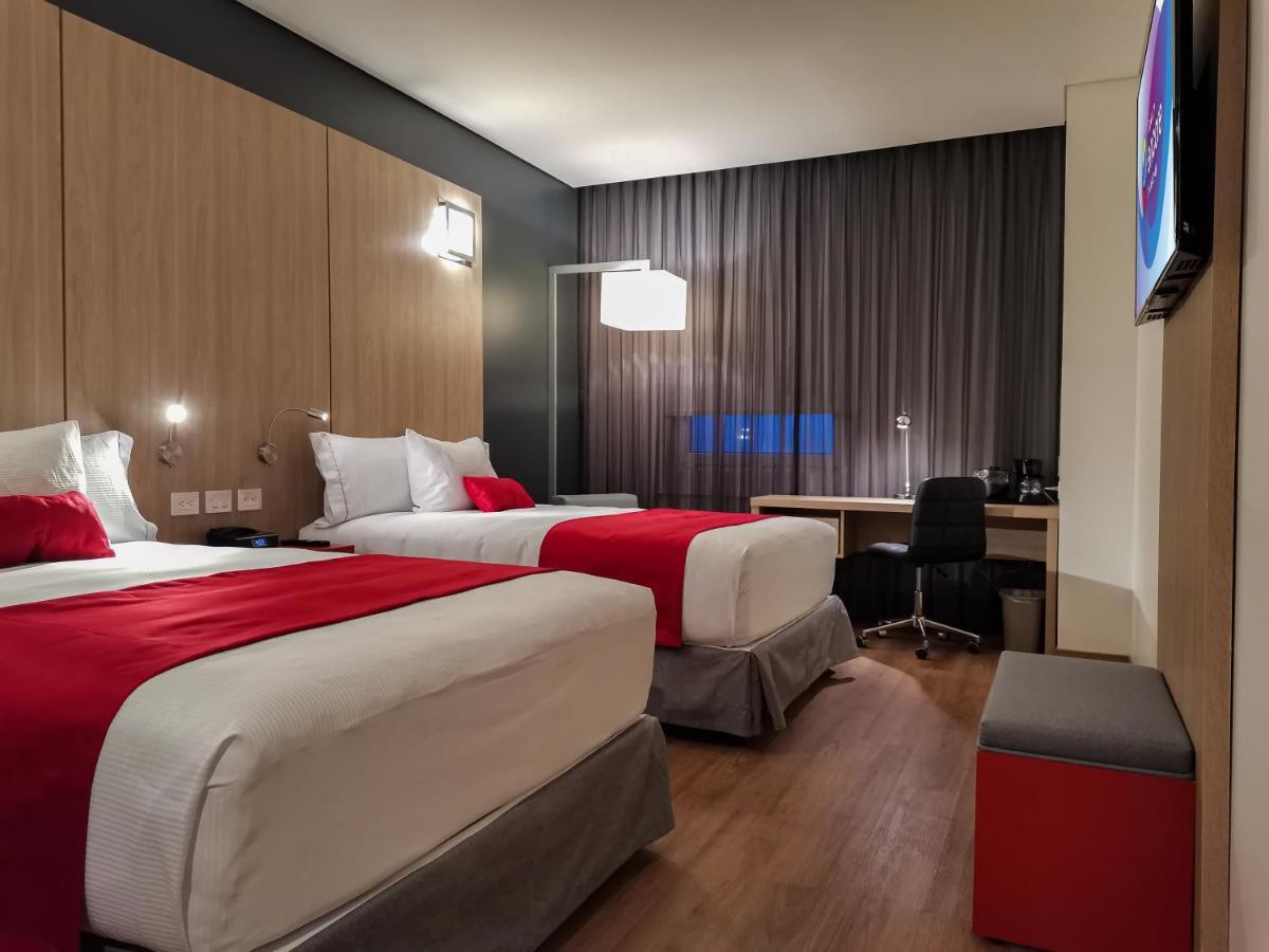 Ramada Encore By Wyndham Monterrey Apodaca Zona Aeropuerto Екстер'єр фото