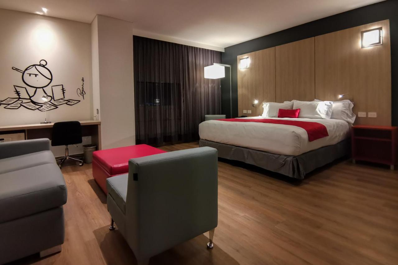 Ramada Encore By Wyndham Monterrey Apodaca Zona Aeropuerto Екстер'єр фото