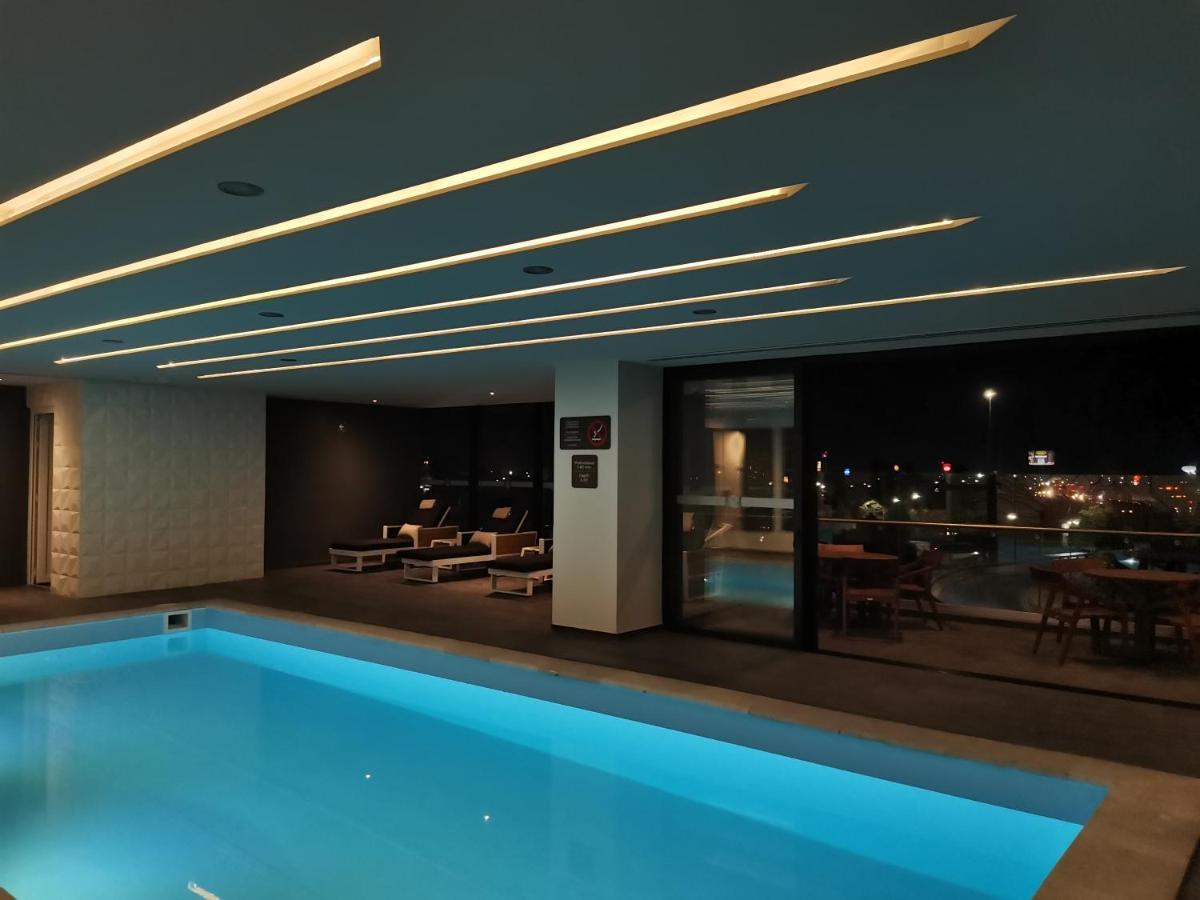Ramada Encore By Wyndham Monterrey Apodaca Zona Aeropuerto Екстер'єр фото